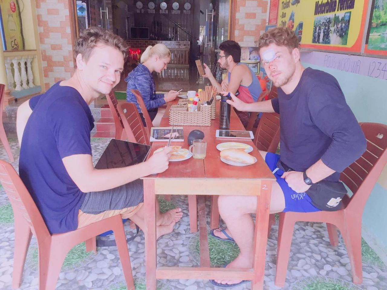 Thien Phu Hostelフォンニャ エクステリア 写真